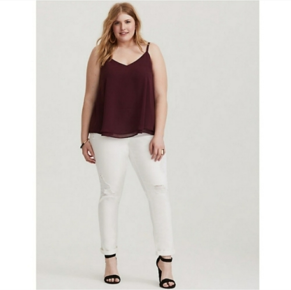 Torrid White Denim Distressed Boyfriend Jeans Size 22 - Picture 1 of 8